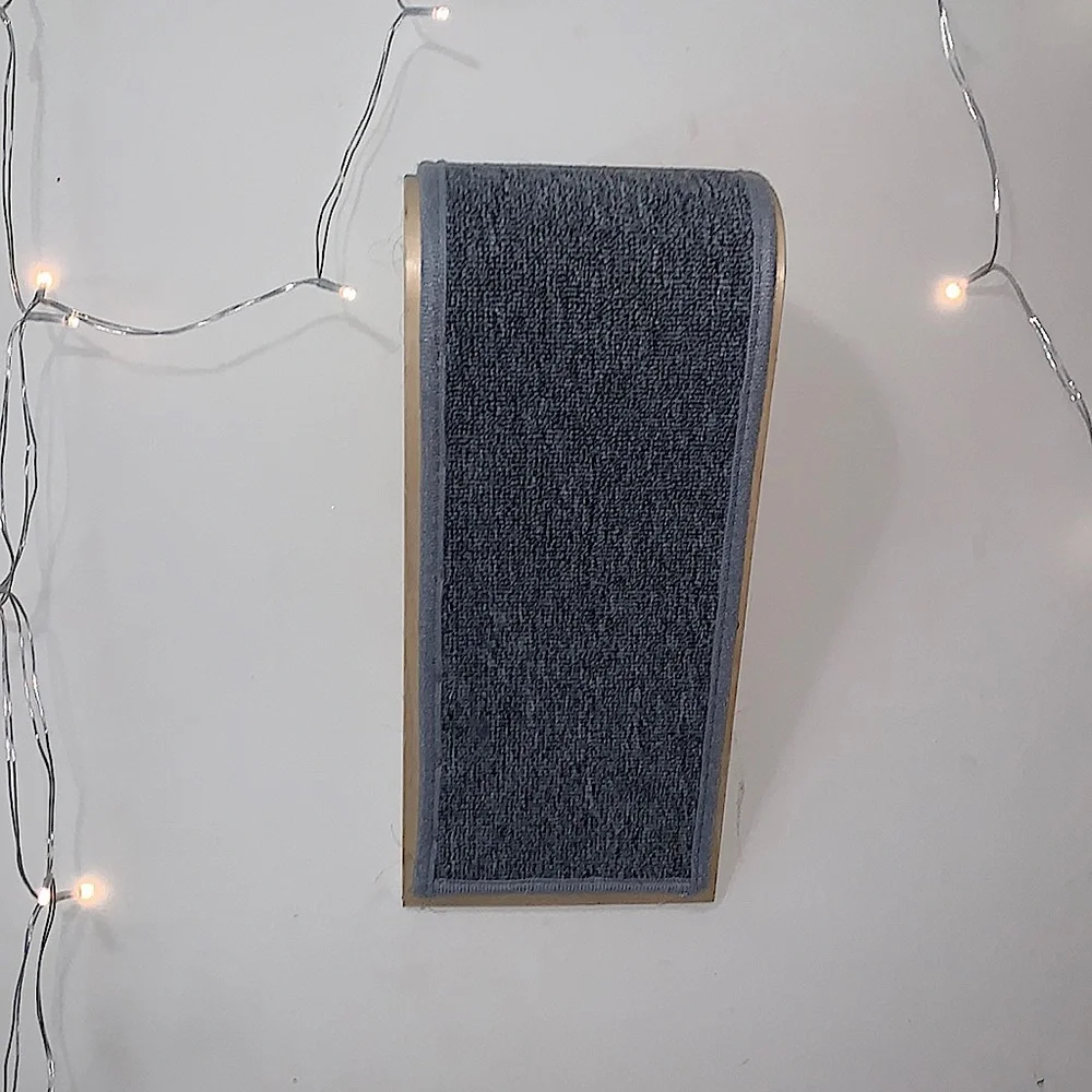 Cat scratcher